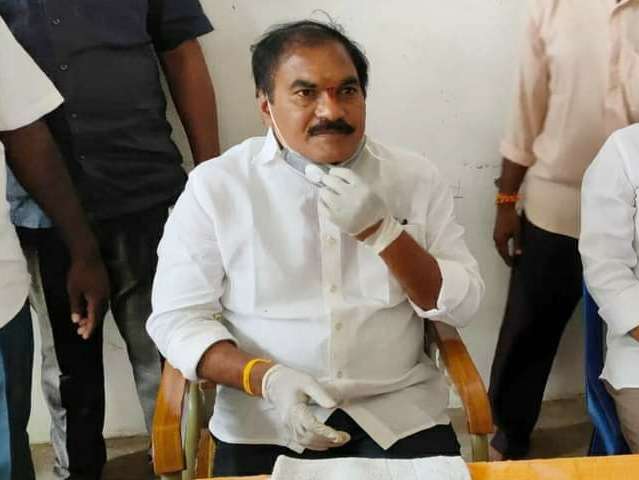 మండపేటలో తోట పాగా