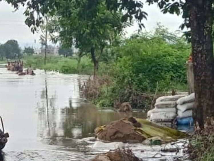 పక్కా ఇండ్లకు దారేది..?