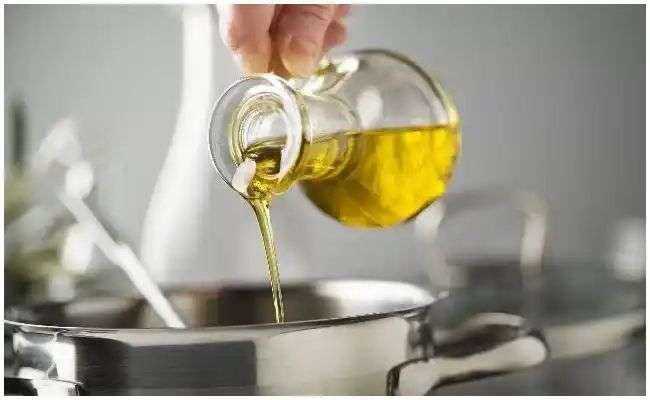 వంటల్లో వాడే నూనె విషయంలో అజాగ్రత్తగా ఉంటే ఏం జరుగుతుంది అంటే..!?