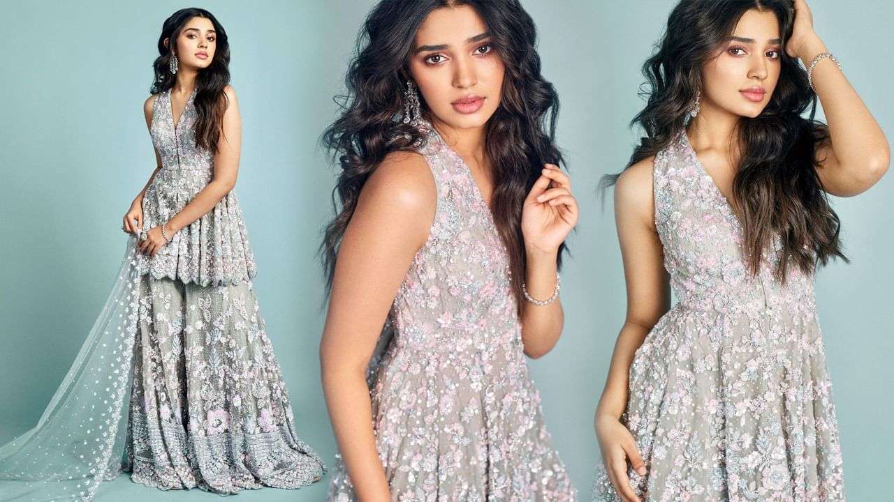 Krithi Shetty Hot Photos : కృతిశెట్టి లేటెస్ట్ హాట్ పిక్స్..