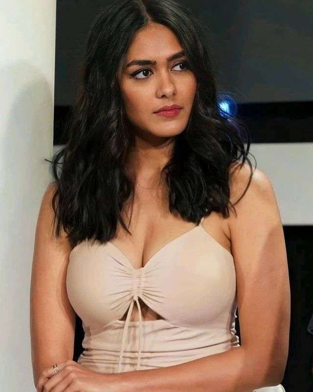 Mrunal Thakur