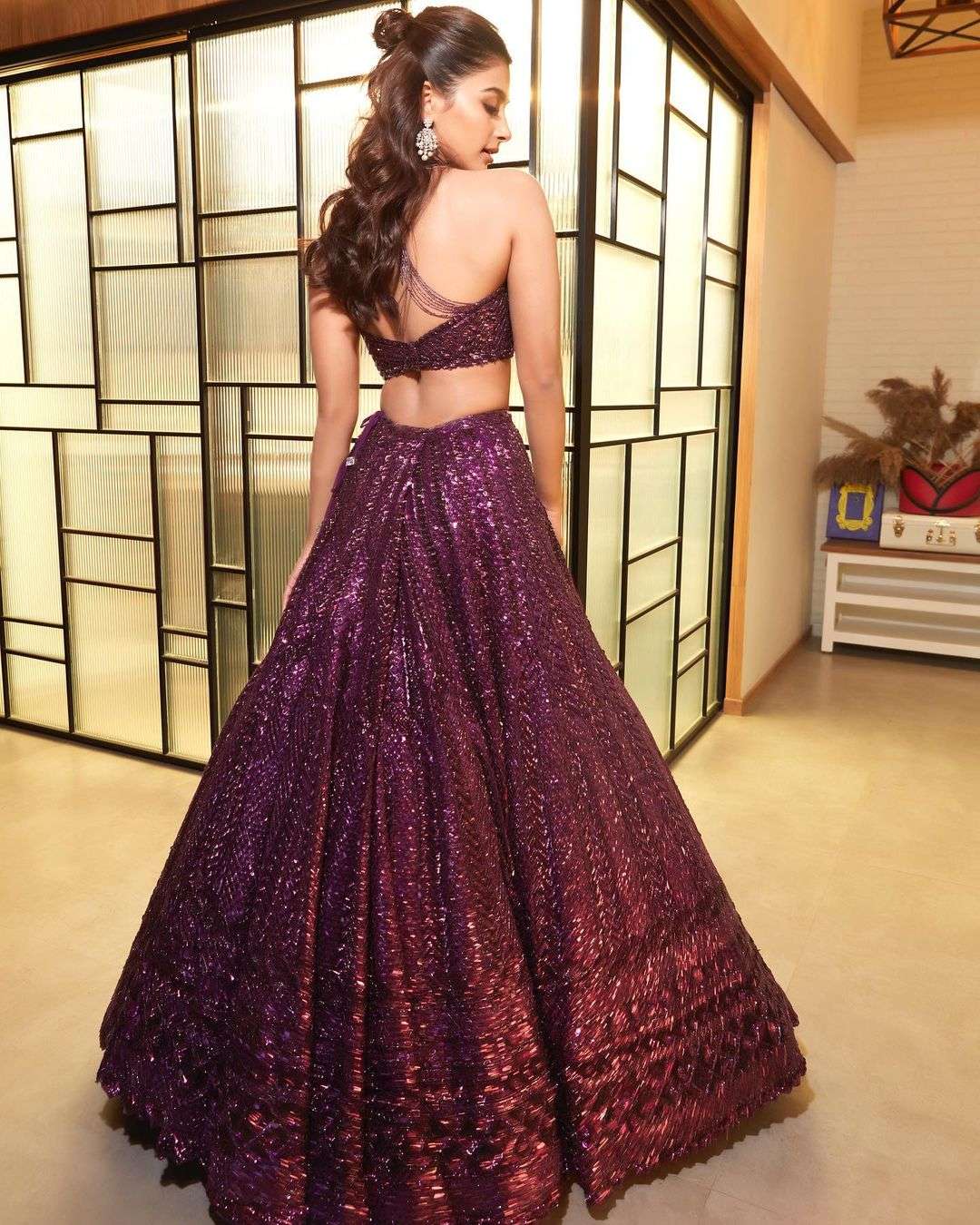 Pooja Hegde Latest Hot Pics