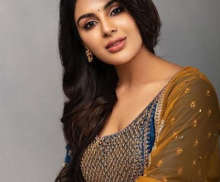 Samyuktha Menon Remuneration: హ్యాట్రిక్ హిట్లతో రెమ్యూనరేషన్ పెంచేసిన సంయుక్త మీనన్..!