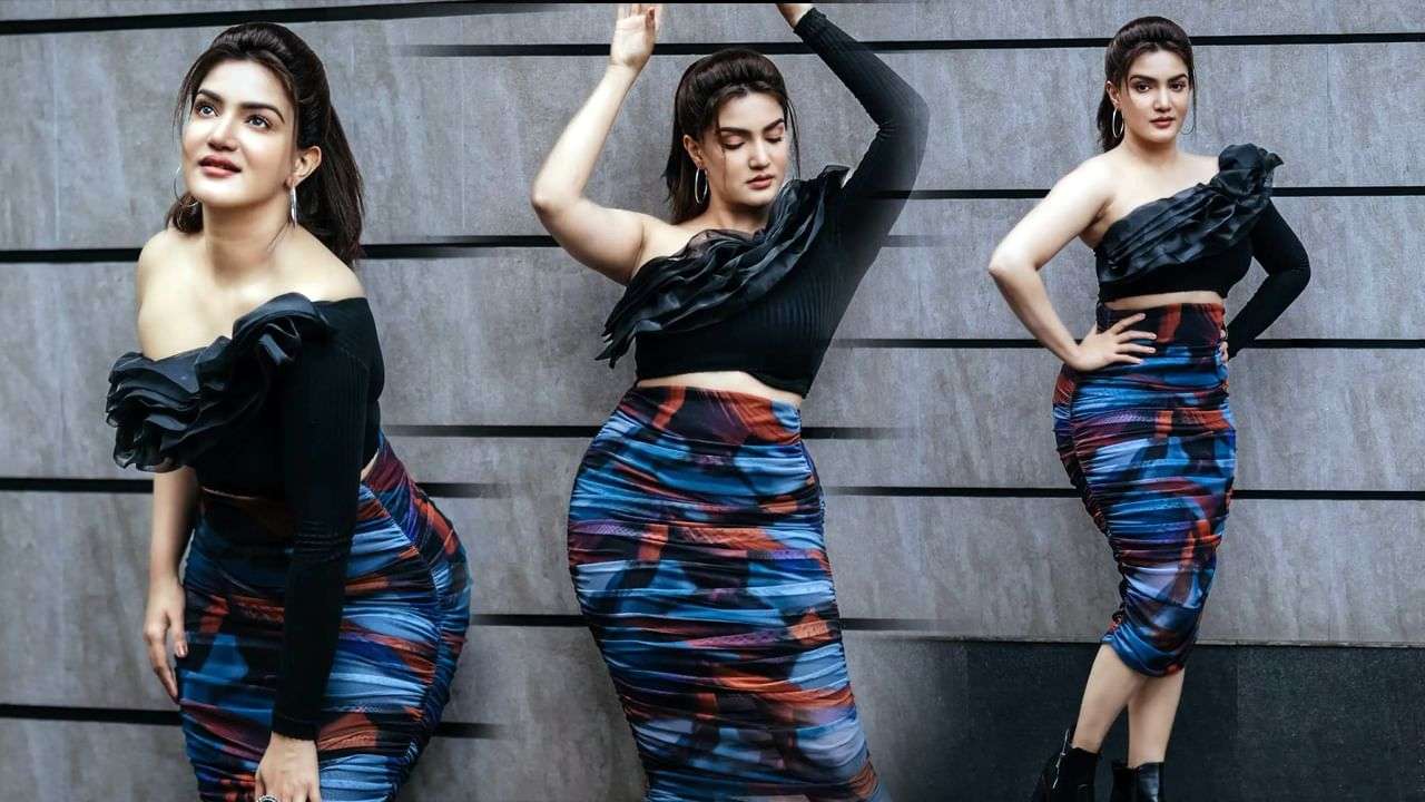 Honey Rose Hot Photos : హీట్ పుట్టిస్తున్న ‘హనీ రోజ్’ హనీ లాంటి పిక్స్..