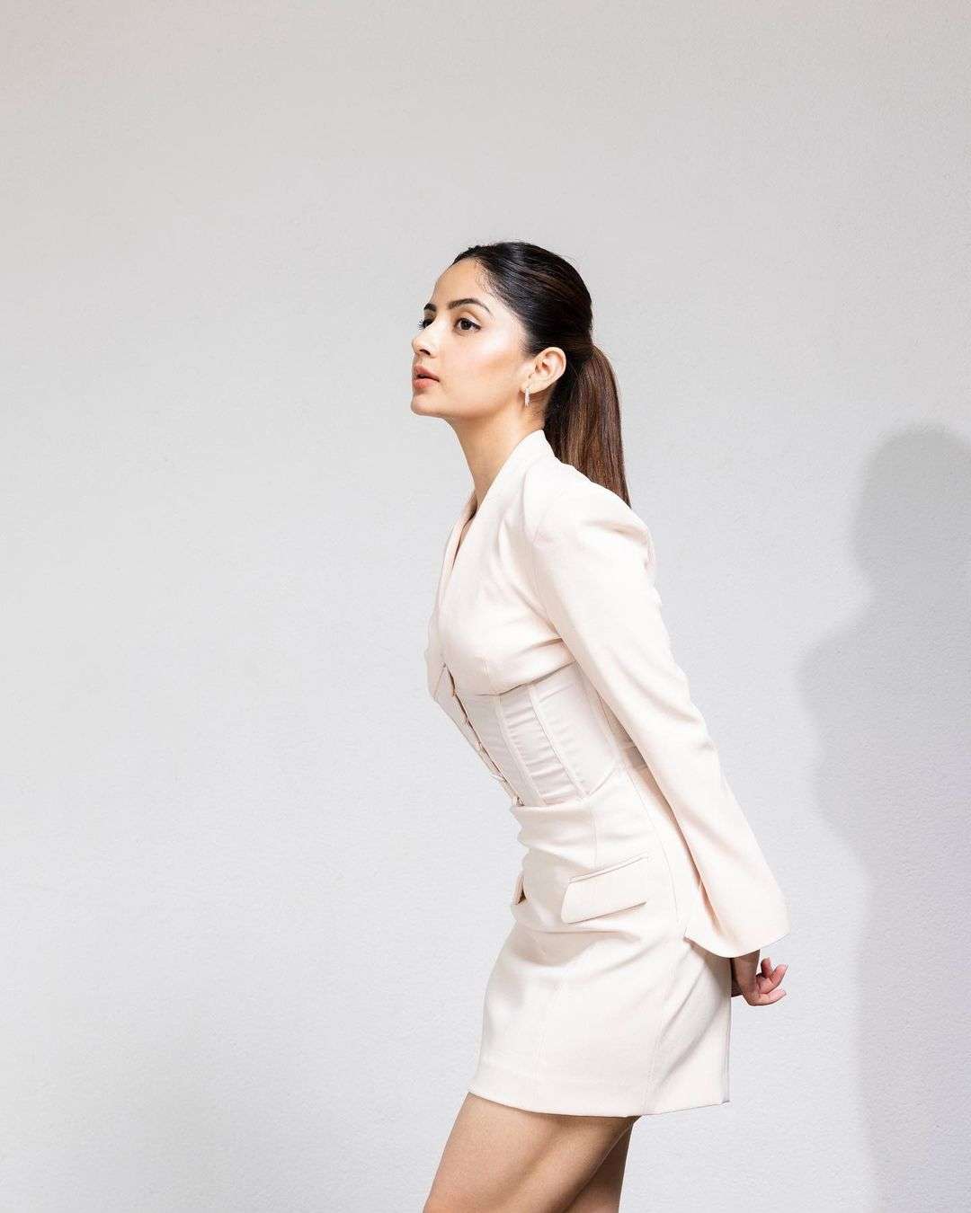 Kashmira Pardeshi Hot Photos