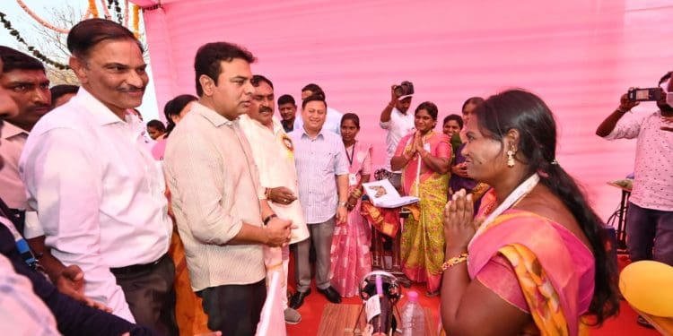 Women’s Day Special :మహిళా దినోత్సవ కానుకగా… శుభవార్త చెప్పిన ప్రభుత్వం