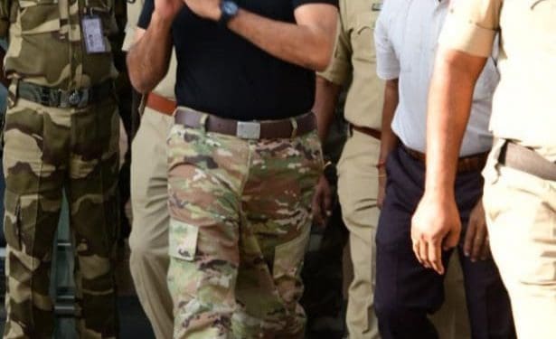 Pawan Kalyan : గన్నవరం ఎయిర్పోర్ట్ కు చేరుకున్న జనసేనాని.. మార్పు మొదలైంది అంటున్న జనసైనికులు..