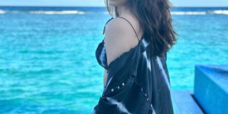 Ritu Varma Latest Photos : రీతూ వర్మ లేటెస్ట్ టెంప్టింగ్ పిక్స్..