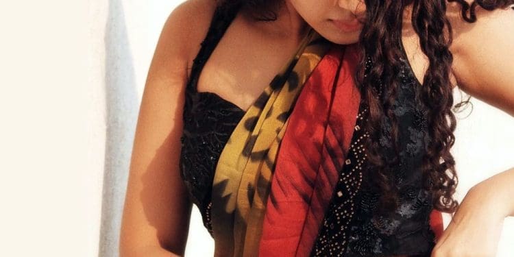 Anupama Parameswaran Latest Photos: నడుము వంపుసొంపులతో కుర్రాళ్ళ మది దోచేస్తున్న అనుపమ..