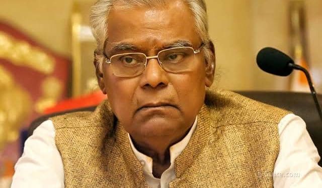 Kota Srinivasa Rao Serious on Rumors : నేను బ్రతికే ఉన్నా.. రూమర్స్ నమ్మొద్దు అంటూ వీడియో రిలీజ్ చేసిన కోట..