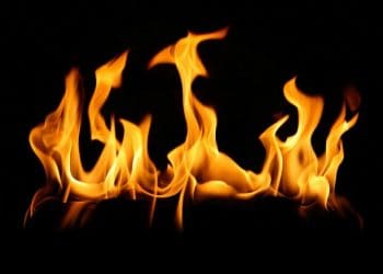 Interesting Facts : మంట యొక్క నీడ మనకు ఎందుకు కనిపించదో తెలుసా..!?