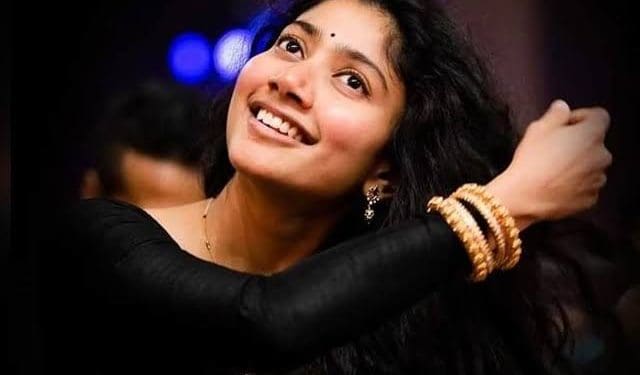 Sai Pallavi : హీరోయిన్లందు సాయి పల్లవి వేరయా.. ఒక సినిమా కోసం రెండేళ్లు..!