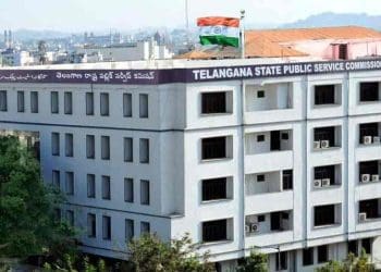 TSPSC Paper Leakage :పేపర్ లీకేజ్ అంశంపై బండి సంజయ్ సీరియస్… సిట్టింగ్ జడ్జితో విచారణ జరపాలని డిమాండ్