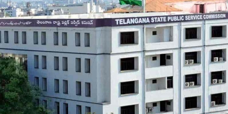 TSPSC Paper Leakage :పేపర్ లీకేజ్ అంశంపై బండి సంజయ్ సీరియస్… సిట్టింగ్ జడ్జితో విచారణ జరపాలని డిమాండ్