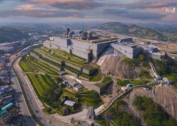 Yadadri Laxminarasimha Temple :యాదాద్రి కొండపై భక్తుల కష్టాలు… ఎండాకాలం తాళలేక విల విల