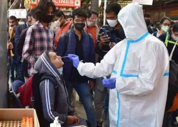 Covid 2023 : మళ్ళీ విజృంభిస్తున్న కరోనా.. ప్రజలు అలర్ట్ గా ఉండాలని హెచ్చరిస్తున్న ప్రభుత్వాలు.