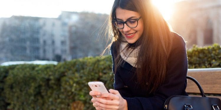 Mobile Side Effects in Summer : ఎండాకాలంలో ఫోన్ ఎక్కువగా వాడుతున్నారా..జరిగే నష్టాలు కూడా చూడండి మరీ..