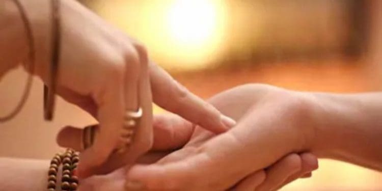 Palmistry :భవిష్యత్తును తెలిపే మీ అరచేతి రేఖలు..!