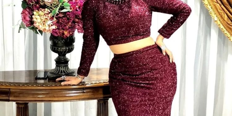 Honey Rose Hot Pics : హనీ రోజ్ హాట్ ట్రీట్..