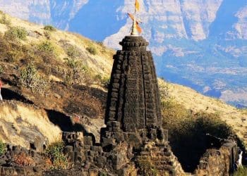 Interesting Facts : ఆ ఆలయంలో స్థంభం పతనం అయితే.. యుగాంతమే..!