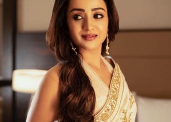 Trisha Latest Photos : అందమే అసూయ పడేలా ఉన్న చెన్నై చంద్రం త్రిష..