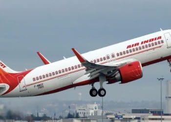 Airplane wings : విమానం రెక్కలు వంగి ఉండటం వెనుక అసలు కారణం ఇదే..!