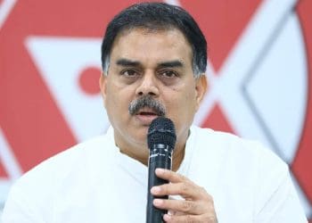 Nadendla Manohar : ఆరోగ్యశ్రీ బకాయిలు చెల్లించడం చేతగాని అధికార ప్రభుత్వం : నాదెండ్ల మనోహర్