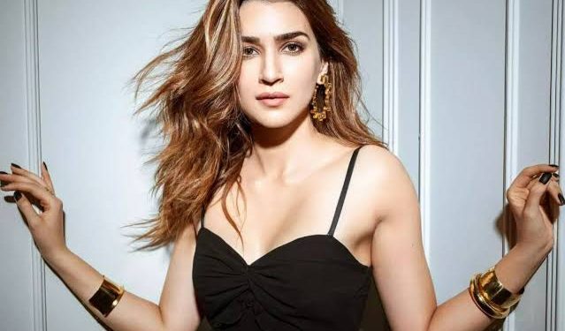 Kriti Sanon Remuneration : ఆదిపురుష్ మూవీకి కృతిసనన్ రెమ్యూనరేషన్ ఎంతో తెలుసా..!?