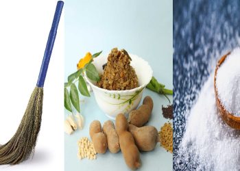 Hindu Tradition : ఈ వస్తువులను చేత్తో నేరుగా ఇంకొకరికి ఇస్తున్నారా.. జరిగే అరిష్టాలు కూడా తెలుసుకోండి..