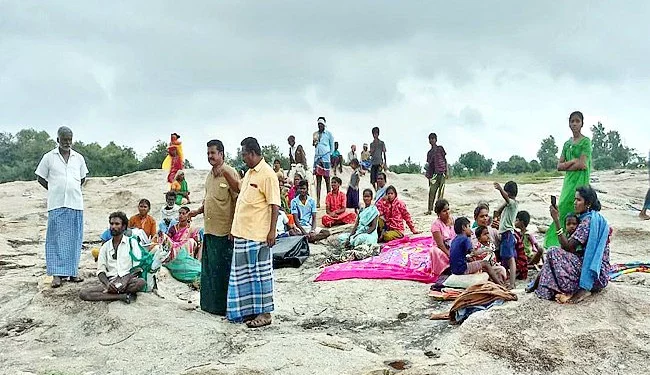 Kerala : భూమిలో నుండి వస్తున్న వింత శబ్దాలు.. క్షణం,క్షణం భయంతో ప్రజలు..