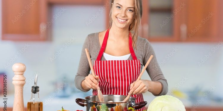 Kitchen Tips : వంటగది శుభ్రంగా ఉండాలా.. ఈ సులభమైన చిట్కాలు మీకోసమే..