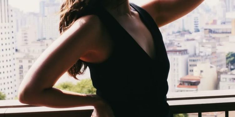 Alia Bhatt Latest Pics : అలియా అందాలు అదరహో..