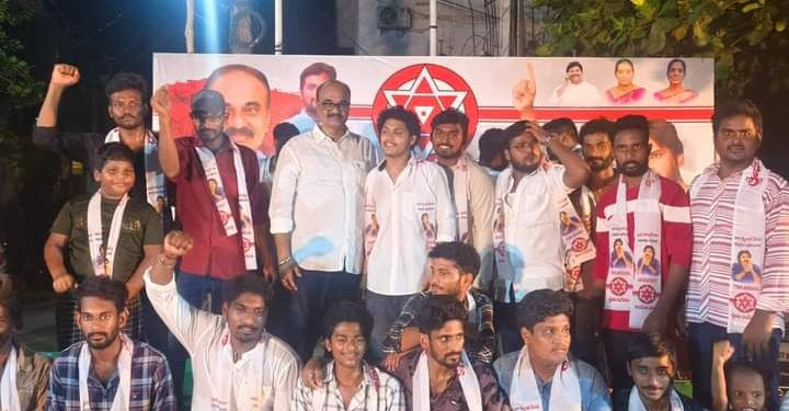 Janasena : తాడేపల్లిగూడెం జనసేన పార్టీలో వానపల్లిగూడెం యువత భారీ చేరికలు..