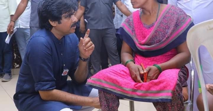 Varahi VijayaYathra : అమలాపురం జనవాణి కార్యక్రమంలో పాల్గొన్న పవన్ కళ్యాణ్..