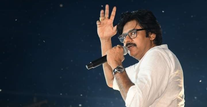 Varahi VijayaYathra : తండ్రి అధికారంతో అవినీతి అందలం ఎక్కిన జగన్ రెడ్డి : పవన్ కళ్యాణ్