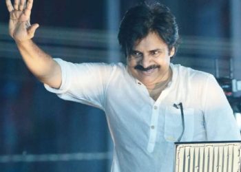 Varahi VijayaYathra : జనసేనాని రాకతో జన సంద్రమైన నరసాపురం..