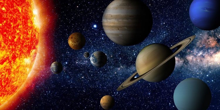 Nasa Warns Solar Storm : అంతరిక్షంలో తుఫాను.. భూమికి ఇంత నష్టమా.. నాసా హెచ్చరిక..!