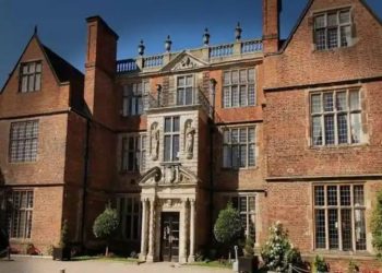 England : దయ్యాలు నడుపుతున్న హోటల్..  ఇదెక్కడి వింతరా బాబు..!