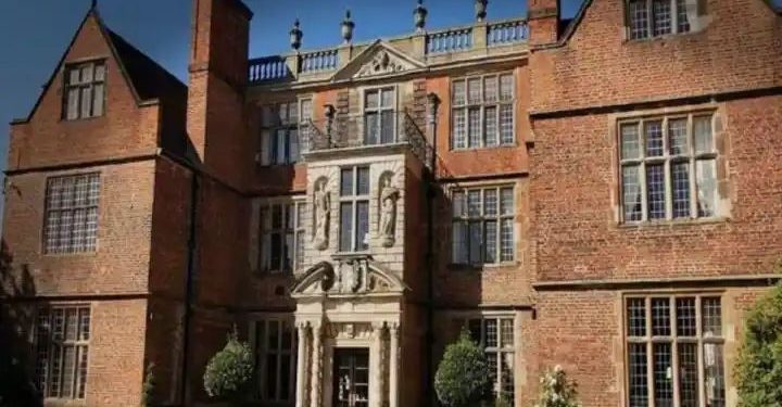 England : దయ్యాలు నడుపుతున్న హోటల్.. ఇదెక్కడి వింతరా బాబు..!