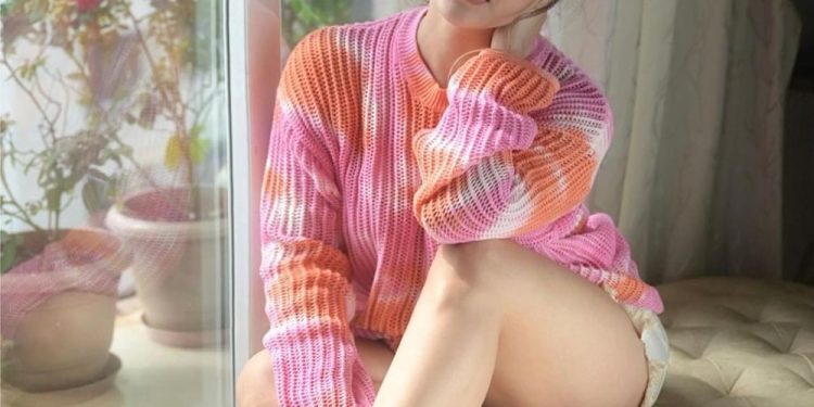 Sonarika Bhadoria Hot Pics : కేకపుట్టిస్తున్న సోనారిక సొగసులు..