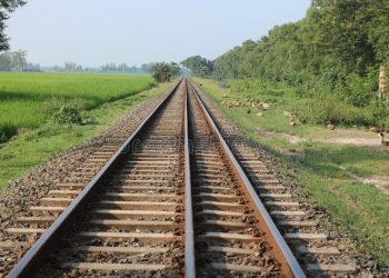 Railway Track : ఆ దేశంలో రైలు మూడు ట్రాక్ లపై నడుస్తుంది.. ఎక్కడంటే..!?
