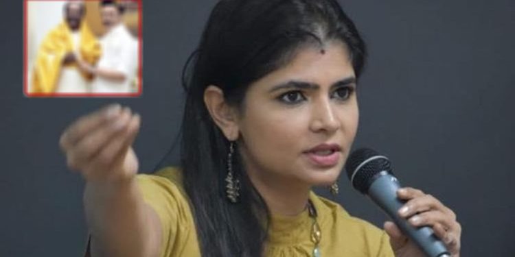 Singer Chinmayi : తమిళనాడు సీఎం స్టాలిన్ పై సింగర్ చిన్మయి ఫైర్..