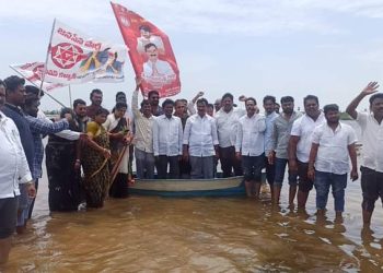 Janasena in Krishna District : ఉమ్మడి కృష్ణాలో ఉద్రిక్తతల మధ్య.. జగనన్న కాలనీల పర్యటన..