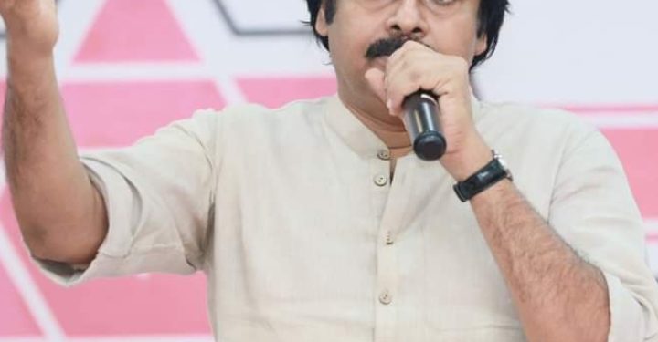 Varahi VijayaYathra : నేరస్తులను ఎదుర్కోవడానికి.. చట్టాలపై అవగాహన ఉన్నవారు కావాలి : పవన్ కళ్యాణ్