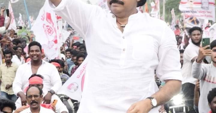 Varahi VijayaYathra : తాడేపల్లిగూడెంలో గర్జించిన జన సైన్యం..