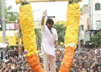 Pawan kalyan in Thirupathi : తిరుపతిలో జనసేనానికి బ్రహ్మరథం..
