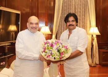 Pawan Kalyan With Amit Shah  : కేంద్ర హోమ్ మంత్రి అమిత్ షాతో పవన్ కళ్యాణ్ భేటీ..