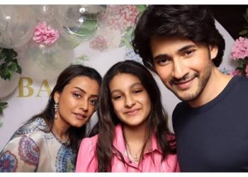 Sitara Ghattamaneni : న్యూయార్క్ టైమ్స్ స్క్వేర్ పై మెరిసిన సితార..