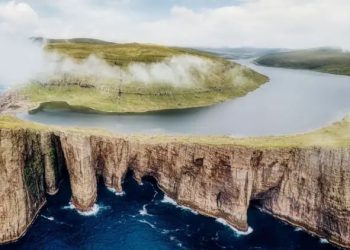 Sorvagsvatn lake : సముద్రంపైన, సరస్సు… ఎక్కడో తెలుసా..?