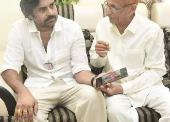 Pawan Kalyan : మీ వాలంటీర్లు తప్పు చేస్తే వైసీపీ వాళ్లు పరామర్శకు కూడా రారా : పవన్ కళ్యాణ్